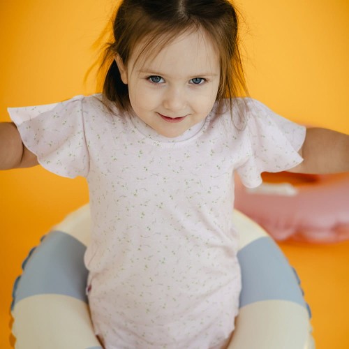 Bluse mit Schmetterlingsärmeln, rosa mit Blümchen