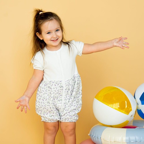 Kurzarmstrampler aus Musselin und Baumwolle in Ecru