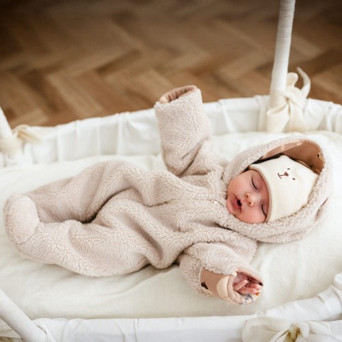 Babyoverall aus Lammfell, hellbeige