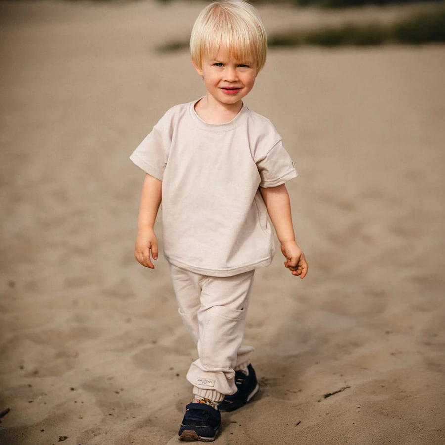 Beiges Kinder-T-Shirt