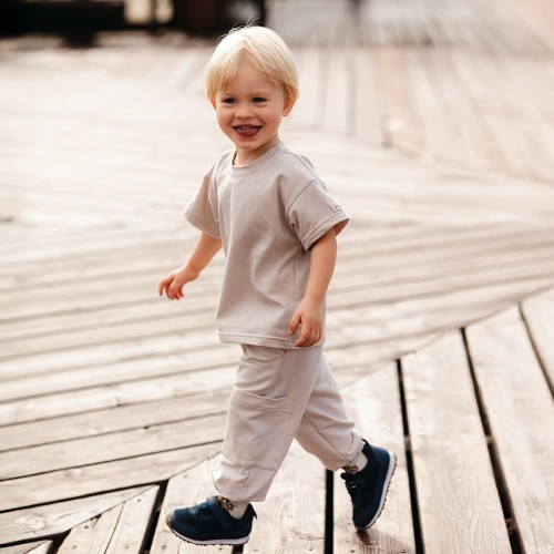 Beige Kinder-Sweatpants mit Taschen – Kollektion Simply Comfy