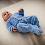 Baby-Strampler blau mit Bären aus Velours