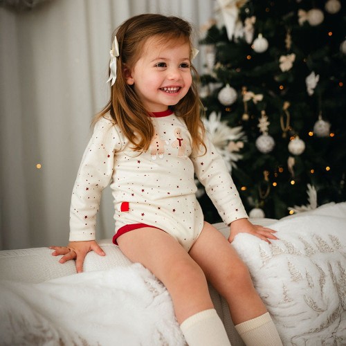 Babybody ecru mit bordeauxroten Weihnachtssternen und Lebkuchenmotiven