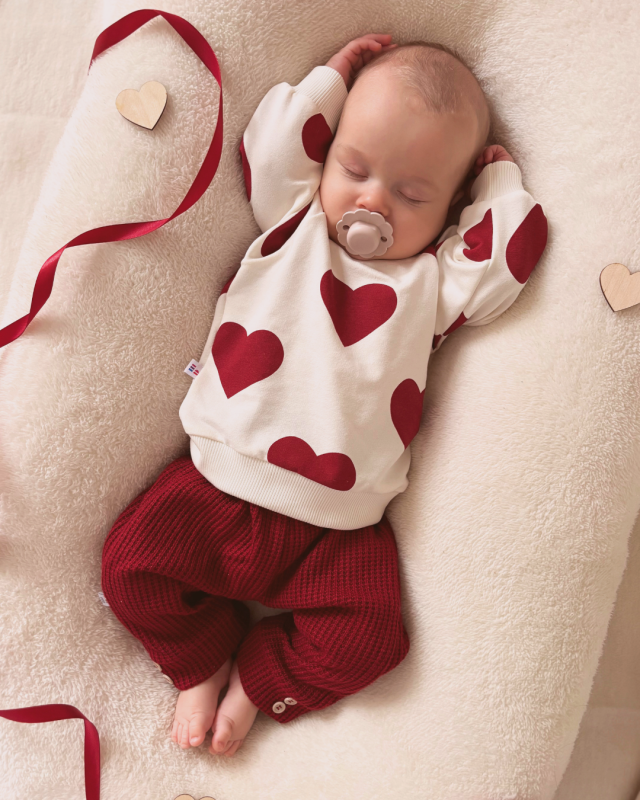 Bluza dziecięca w serca na walentynki