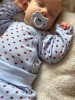 Blauer Wickelbody für Babys mit Herzchen