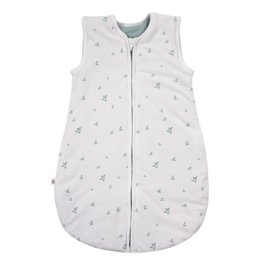 Weißer Baby-Schlafsack mit Blättermotiv