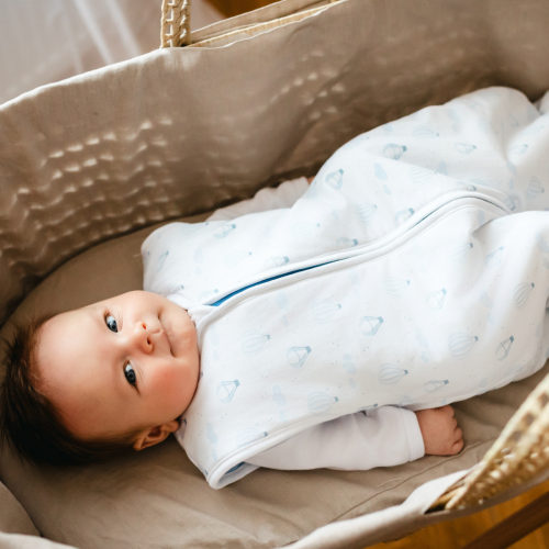 Weißer Baby-Schlafsack mit Luftballon-Motiv