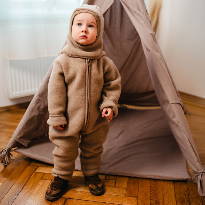 Karamellfarbener Merino Kinderoverall