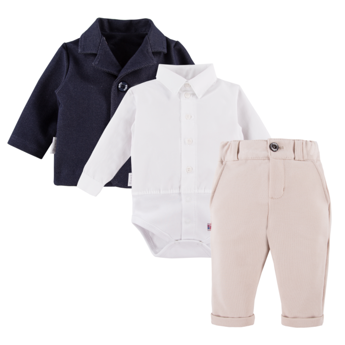 Set aus weißem Hemd-Body, eleganter beiger Hose und dunkelblauem Sakko