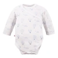 Baby set: bodysuit, footed pants, hat and white sleepsuit with blue balloons