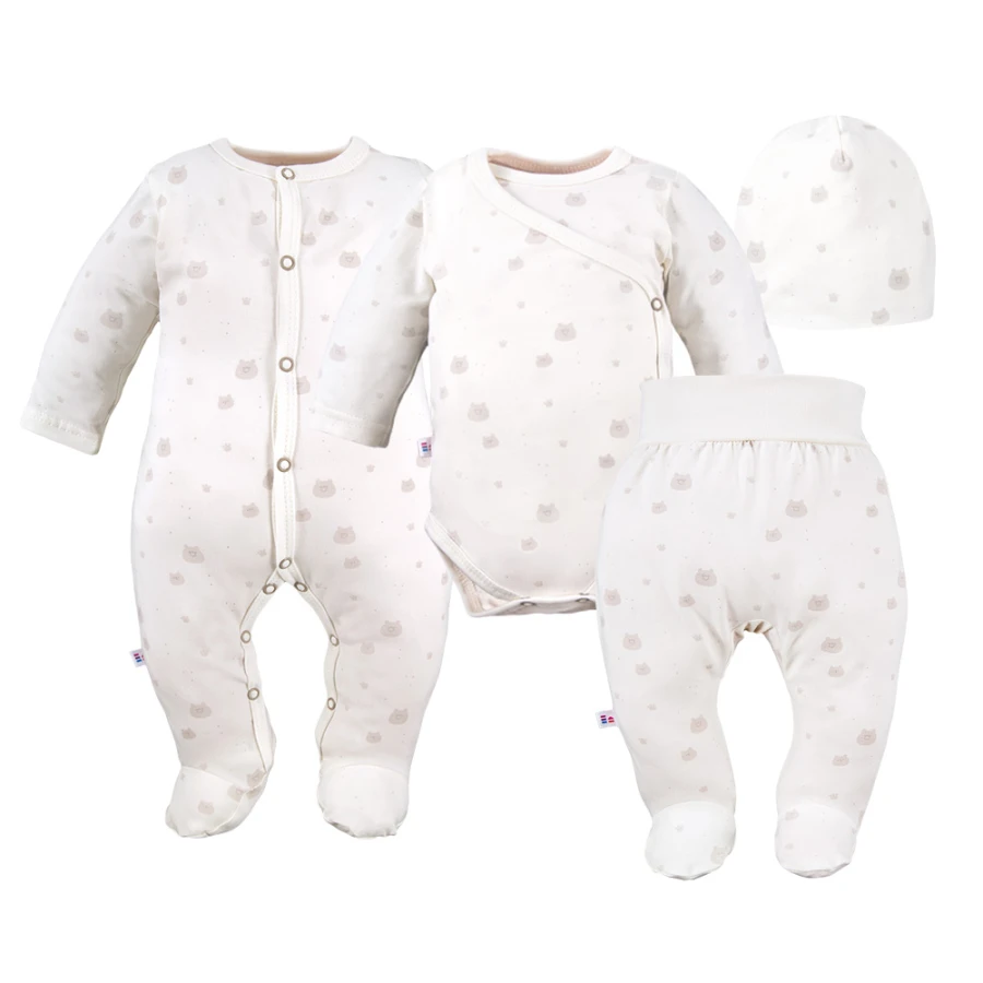 Baby-Set: Body, Strampelhose, Mütze und ecru Strampler mit Teddybären