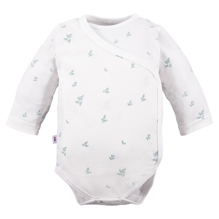Baby-Set: Body, Strampelhose, Mütze und weißer Strampler mit Blättermotiv