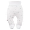Baby-Set: Body, Strampelhose, Mütze und weißer Strampler mit Blättermotiv
