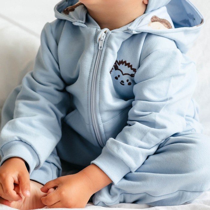 Blauer Kinder-Trainingsanzug mit Igelstickerei