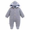 Blauer Baby-Strickanzug mit Kapuze