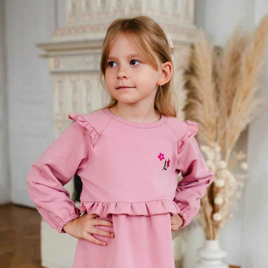 Mädchenkleid mit Blumenstickerei rosa