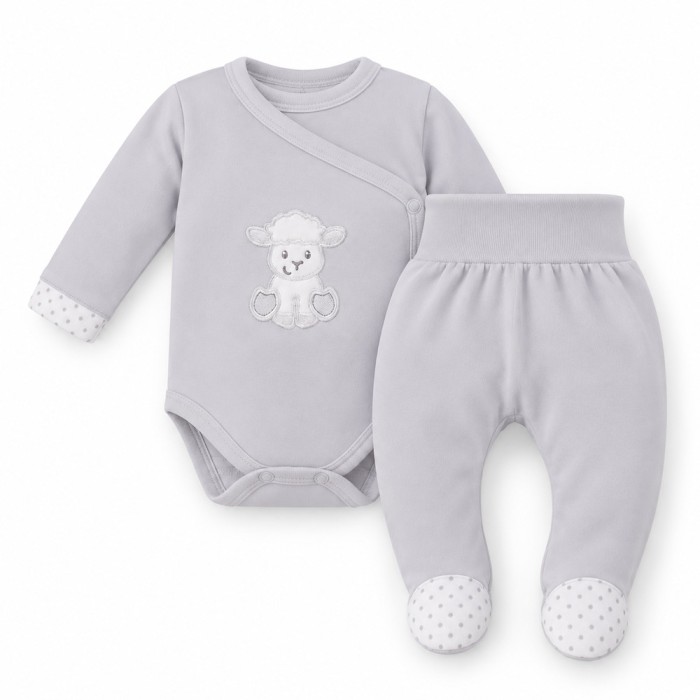 Graues Babyset mit Schäfchen
