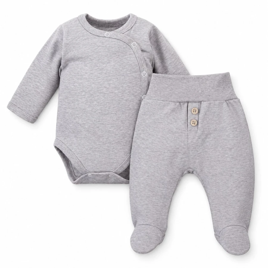 Grau meliertes Babyset mit Wickelbody und Strampelhose mit Füßchen