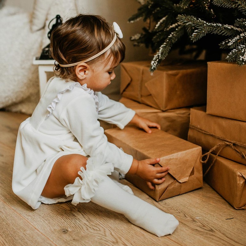 Kleid aus Velours mit Rüschen ecru