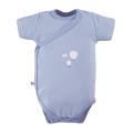 Blauer Babybody mit Wickelbody und Ballonmotiv