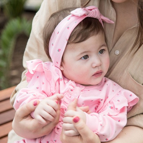 Rosa Kinderstirnband mit Erdbeeren