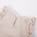 Beiges Kinderkleid mit Rüschen