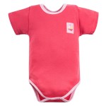 Kinderbody in Himbeerrot mit rosa Paspelierung